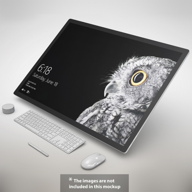 Free PSD realistic monitor presentation