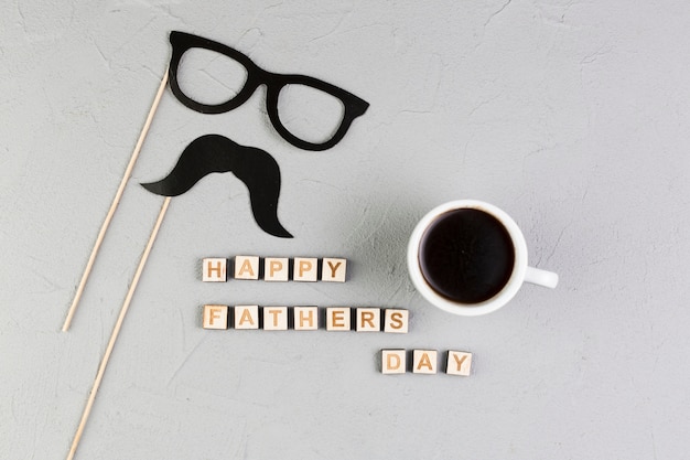 Photo gratuite composition de fête des pères avec concept de hipster