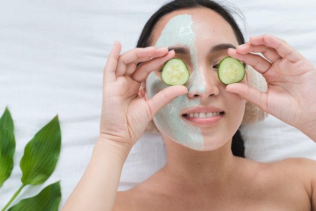 Photo gratuite femme, masque facial, spa