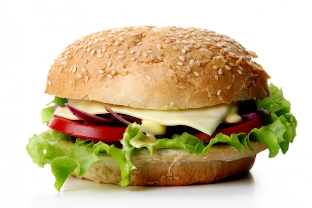 Photo gratuite un hamburger frais avec salade et oignon