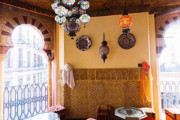 Lampes dans le restaurant arabe