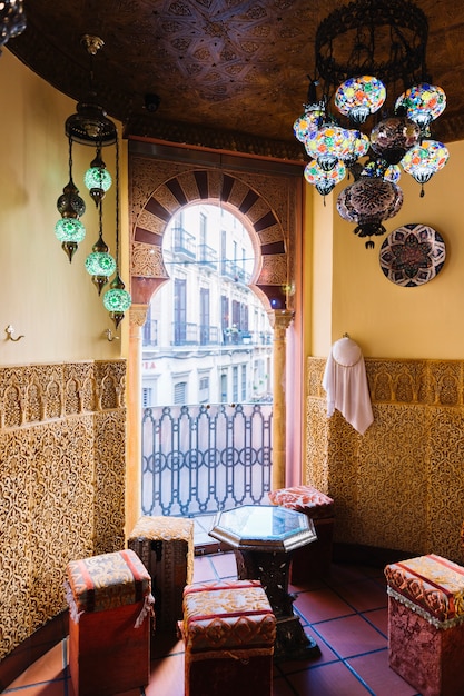 Lampes dans le restaurant arabe