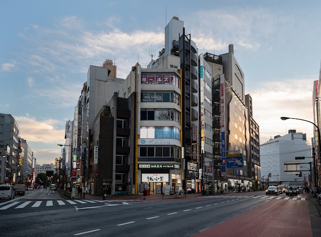 Photo gratuite paysage urbain de tokyo pendant la journée