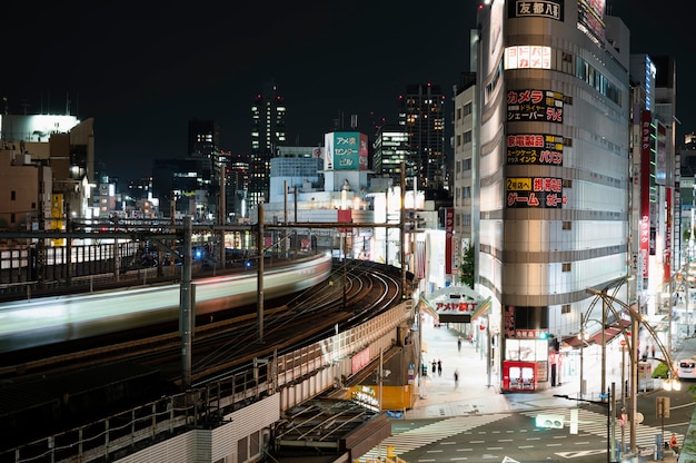 Photo gratuite vue urbaine extérieure moderne