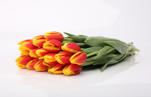 Concept de carte de Saint Valentin bouquet de fleurs de tulipes