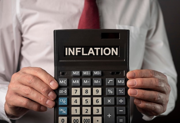 Concept de croissance des prix du mot inflation