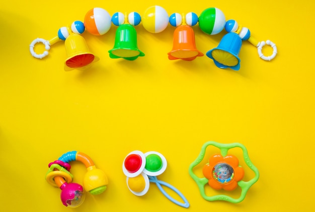 Jouets pour enfants pour un nouveau-né.