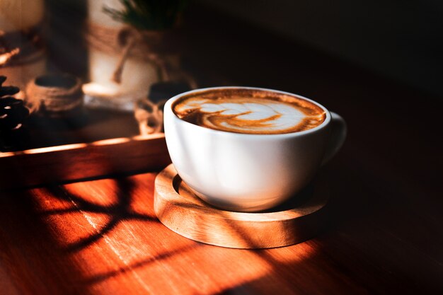 Photo personnes buvant du café au lait