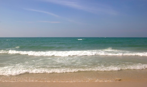 Plage de la mer naturelle