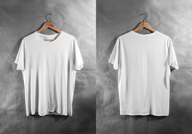 T-shirt blanc vierge devant cintre vue de dos,