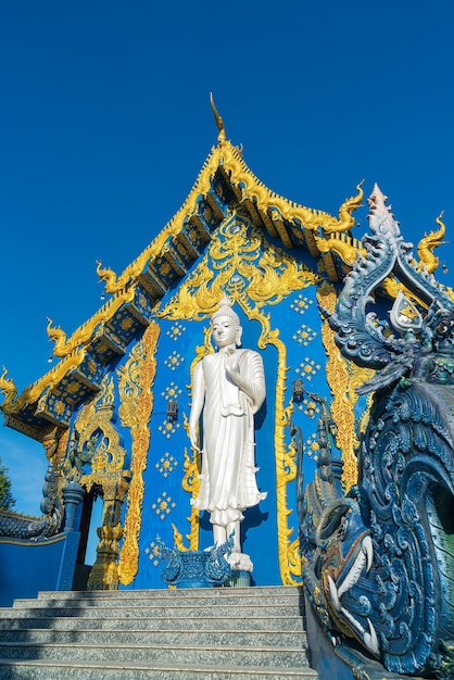 Wat Rong Suea Ten ou Temple bleu