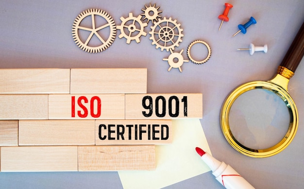 Foto iso 9001 concetto controllo e gestione della qualità iso 9001