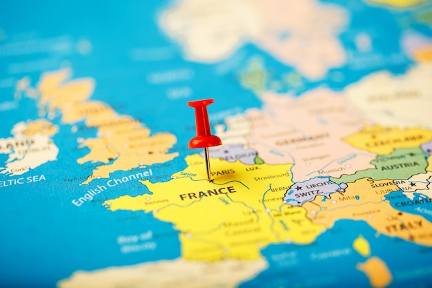 The location of the destination on the map of France is indicated by a red pushpin