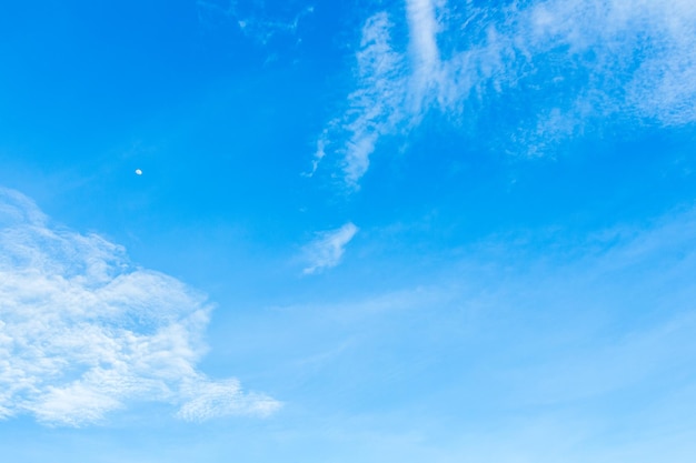 Photo low angle view of blue sky