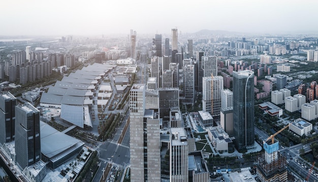 Luchtfoto van de skyline van modern architectonisch landschap in Nanjing, China