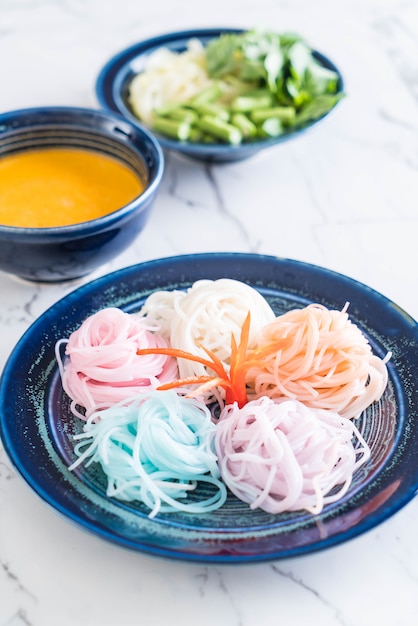 魚カレー風味の野菜麺