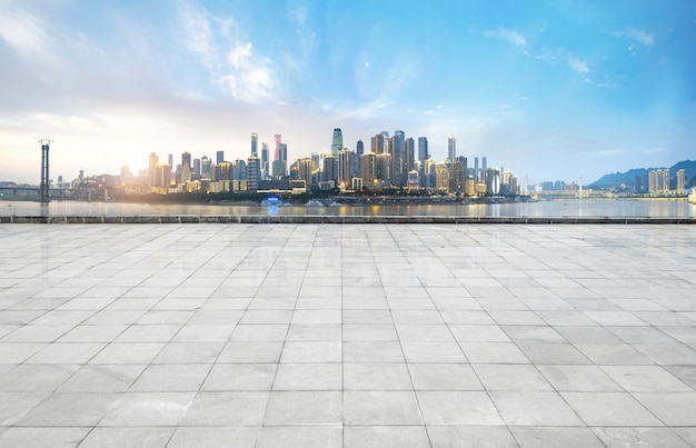 Photo panoramic skyline and buildings with empty concrete square floor, chongqing, china