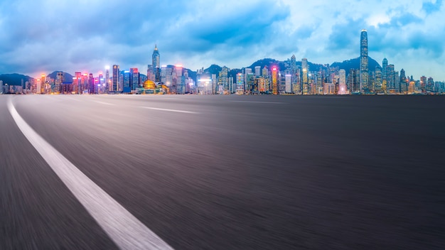 Photo panoramic view of empty road in city