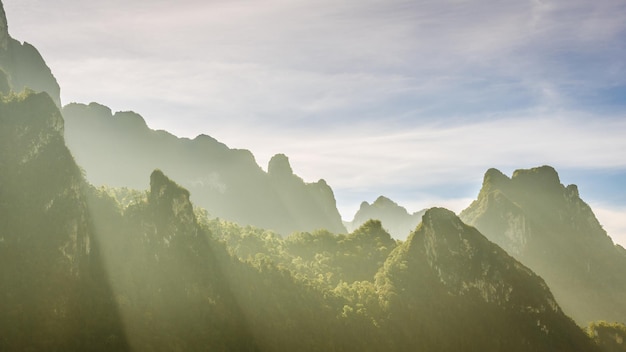 Photo panoramic view of mountains against sky