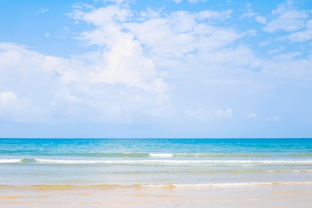 Photo scenic view of sea against sky