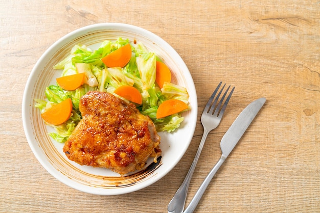 Teppanyaki chicken steak with cabbage and carrot