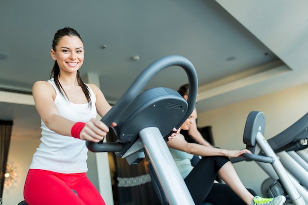 Young woman training in the gym