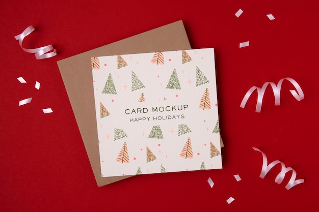 Kerststilleven met mockup-ontwerp voor cadeaubonnen