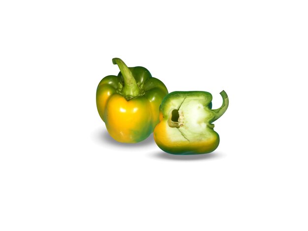 Zdjęcie papryka capsicum annuum lub chili na białym tle