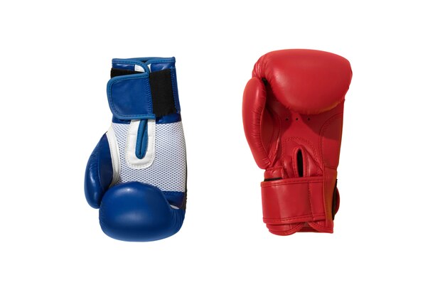 Luvas de boxe isoladas