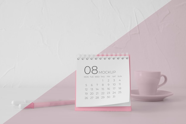 Arrangement minimal de maquette de calendrier