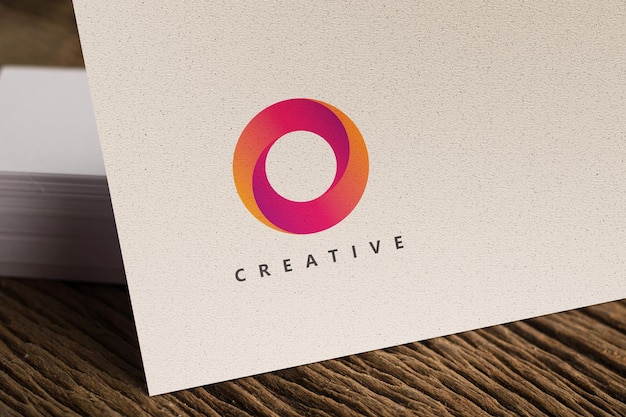 Design de maquete de logotipo do PSD Creative Paper