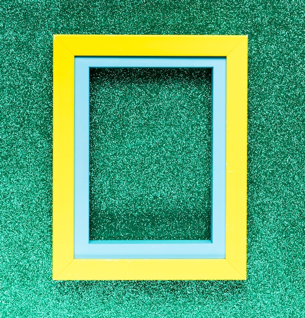 Geometrisch frame op groene achtergrond