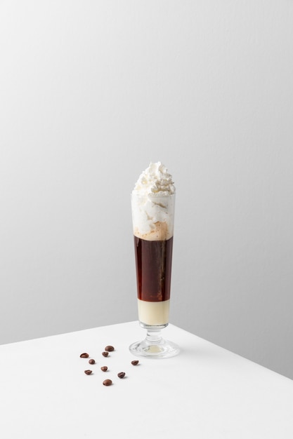 Gratis Foto glas frappucino op tafel