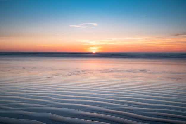 Gratis foto golven van zonlicht