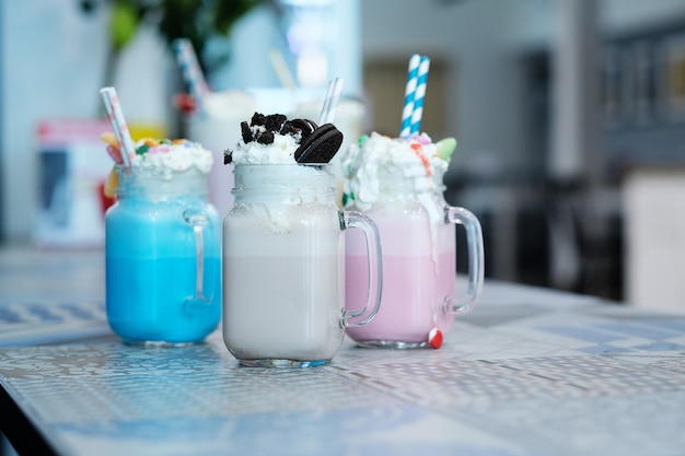 Gratis Foto milkshakes met snoep