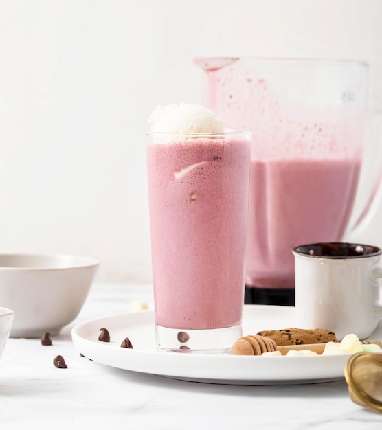 Gratis Foto roze milkshake van de close-up