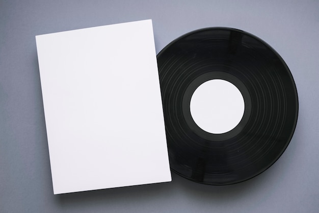 Vinyl mockup met pagina