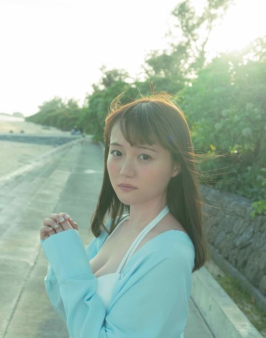 声優・尾崎由香(25)の水着解禁した写真集ｗｗ【エロ画像】