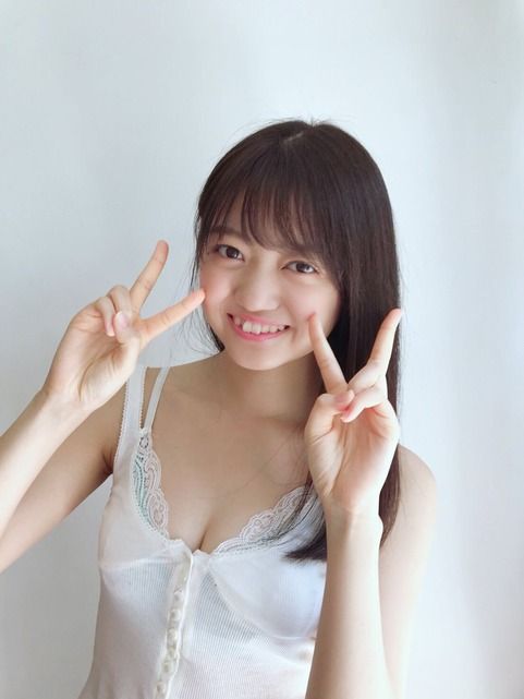 アプガ吉川茉優(20)の水着やセクシーなグラビアが抜けるｗｗ【エロ画像】