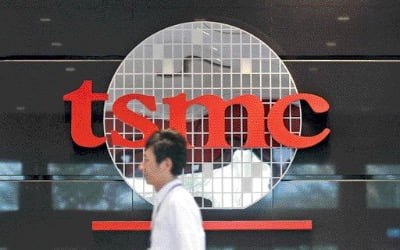 "더 오른다"…'진격의 TSMC' 실적 발표 앞두고 강세 [조아라의 차이나스톡]