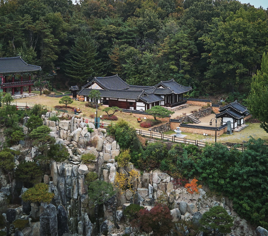 한옥의 멋을 제대로 감상할 수 있는 영주 심판서고택 