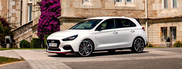 Probamos el Hyundai i30 N Performance, un compacto de 275 CV realmente deportivo y generoso en sensaciones a la vez que asequible