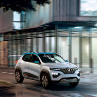 Renault lanza sobre París una ofensiva de coches híbridos y eléctricos: Mégane, Clio, Captur y K-ZE