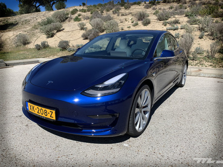 Tesla Model 3 Prueba delantera