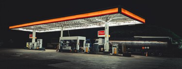 El efecto pluma, o por qué el precio de los combustibles no baja al mismo ritmo que el petróleo