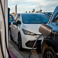 Sin prisa pero sin pausa: los 40 millones de coches eléctricos que hay en el mundo ahorran 1,7 millones de barriles al día de petróleo 