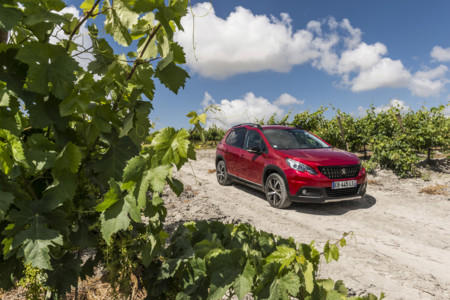 Peugeot 2008 2016: desde 13.350 euros, pero...¿cuáles son sus claves? Lo probamos