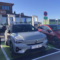 Uno de cada tres conductores de coches eléctricos dice que preferiría volver a uno de gasolina porque los eléctricos son un incordio en los viajes largos