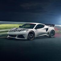 Lotus quiere meterse en el jardín de Porsche y Ferrari con el Emira GT4 de carreras