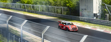 Hemos estado con MINI en su regreso a las 24 Horas de Nürburgring, en una carrera tan dura como épica